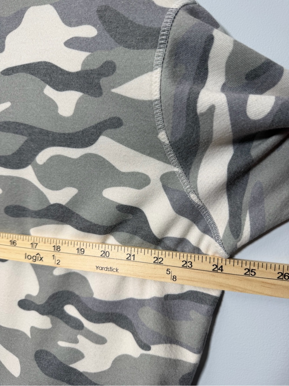 Fantastic Fawn Green Gray & White Camo Quarter Zip With Hood - Picture 5 of 6